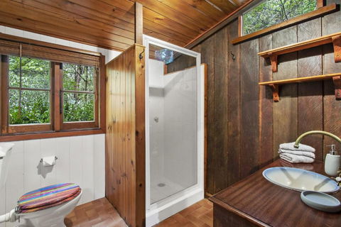 NUNGAROO COTTAGE - Tourism Caloundra 2