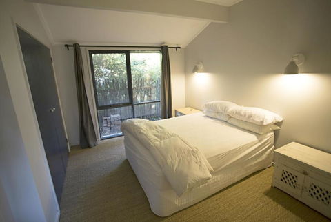 LOCKINGTON - Tourism Caloundra 4
