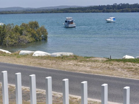 Riverwatch - Tourism Caloundra 3