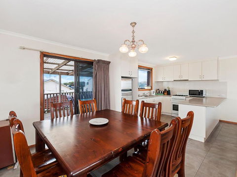 AMBIENCE By THE SEA - Tourism Caloundra 4