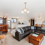 AMBIENCE By THE SEA - Tourism Caloundra 0