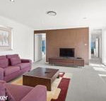 Absolute Waterfront at Anna Bay - Tourism Caloundra