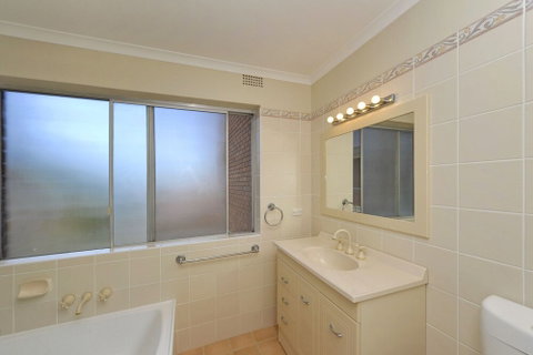 Adriana 6 / 83 85 Ronald Avenue - Tourism Caloundra 1