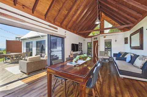 A PERFECT STAY - Belongil On The Beach - Tourism Caloundra 3