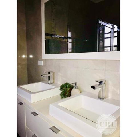 The Cri On Main - Tourism Caloundra 4