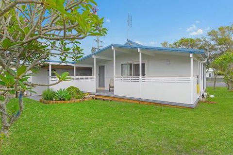 Frangipani Cottage - Tourism Caloundra 4