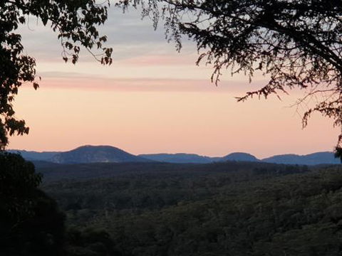 NEW Winston Cottage Leura Views & Location - Tourism Caloundra 0