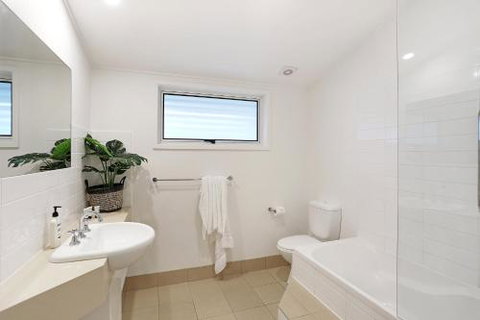 Summer Breeze - Tourism Caloundra 4