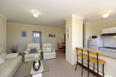 Bay Village Unit 10 Shoal Bay - Tourism Caloundra 5