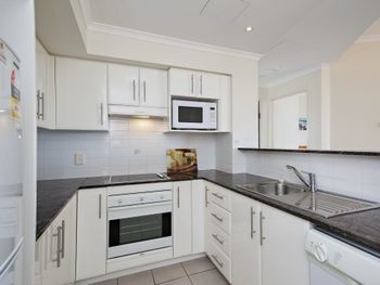 Shoal Bay Road Barrington Unit 601 - Tourism Caloundra 6
