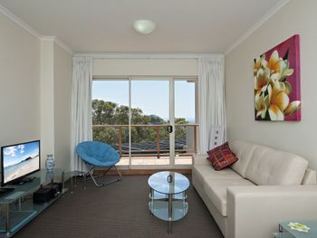 Shoal Bay Road Barrington Unit 601 - Tourism Caloundra 5