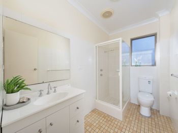 Ronald Avenue Shoal Heights Unit 03 69 - Tourism Caloundra 2