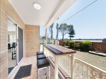 Bel Mare Unit 1 / 1 Shoal Bay Road - Tourism Caloundra 2