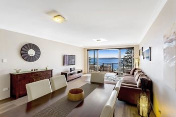 Ronald Avenue Sundeck Unit 08 51 - Tourism Caloundra 0
