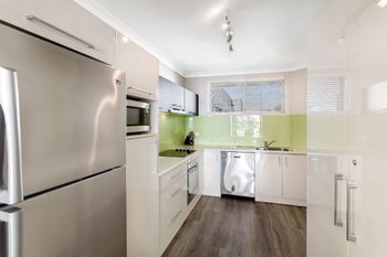 Ronald Avenue Sundeck Unit 08 51 - Tourism Caloundra 4