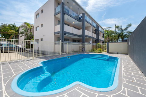 Beach Club 18 Nelson Bay - Tourism Caloundra 0