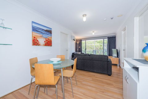 Beach Club 18 Nelson Bay - Tourism Caloundra 6