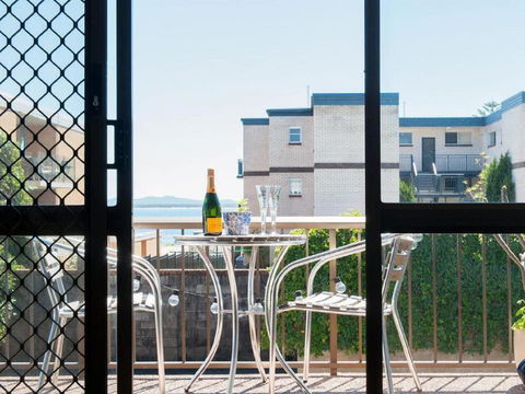 1 BAHIA 47 RONALD AVE â€“ GREAT LOCATION WITH FILTERED WATER VIEWS - Tourism Caloundra 2