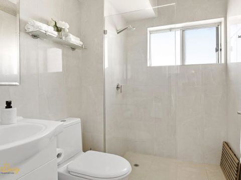 Bella Vista Unit 21 Shoal Bay - Tourism Caloundra 2