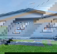 Family Home on 14 Lansell in Cowes - Tourism Caloundra