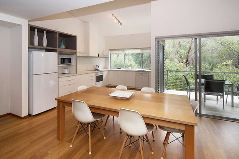 Pegasus Apartments - Tourism Caloundra 2