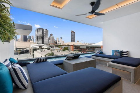 Designer South Bank Apartment - Tourism Caloundra 0