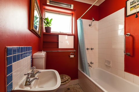 ELEANOR, 1BDR Fitzroy North Apartment - Tourism Caloundra 1
