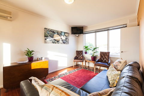 ELEANOR, 1BDR Fitzroy North Apartment - Tourism Caloundra 4
