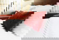 Wonga Beachside - Tourism Caloundra 0