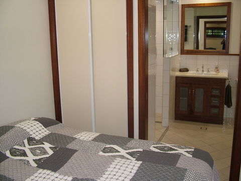The Summit B&B - Tourism Caloundra 5