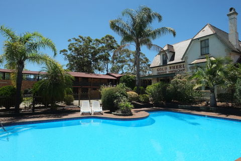 Maclin Lodge Motel - Tourism Caloundra 3