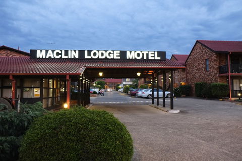 Maclin Lodge Motel - Tourism Caloundra 2