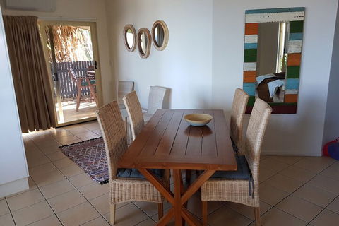 Rose Bay Resort - Tourism Caloundra 7