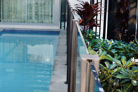 Oaks Gladstone Grand Hotel - Tourism Caloundra 5