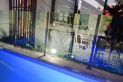 Oaks Gladstone Grand Hotel - Tourism Caloundra 2