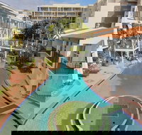 West Beach Lagoon 212 - Gorgeously decorated - Tourism Caloundra