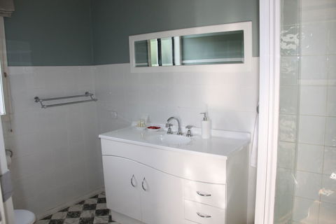 Westbury Gingerbread Cottages - Tourism Caloundra 6