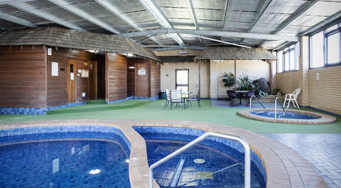Boomerang Hotel - Tourism Caloundra 2