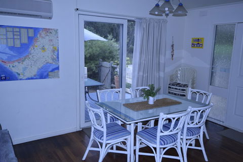 Beachwalk Cottage - Tourism Caloundra 6