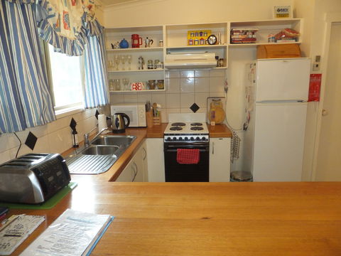 Beachwalk Cottage - Tourism Caloundra 2