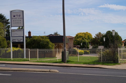 West End Motor Lodge - Tourism Caloundra 3