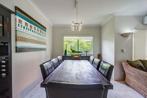 Currumbin Sands Holiday Apartments - Tourism Caloundra 6