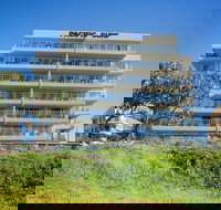 Pacific Surf - Tourism Caloundra