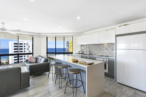 Victoria Square Private Apartments - Tourism Caloundra 1