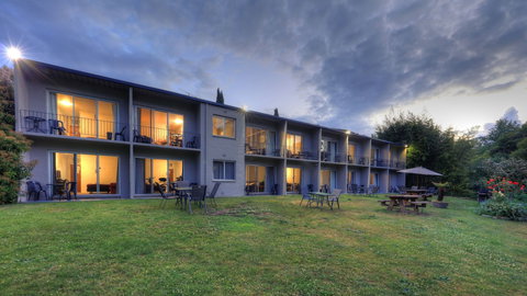 Riverbank Park Motel - Tourism Caloundra 4