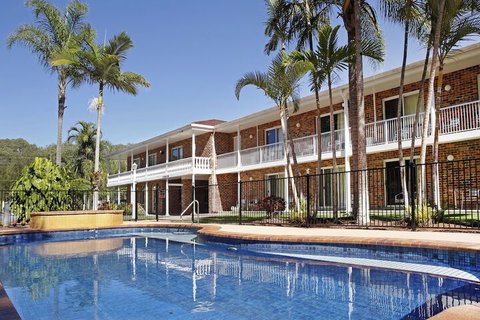 Aston Motel Yamba - Tourism Caloundra 1