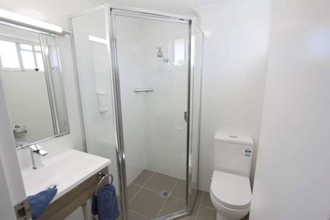 Aston Motel Yamba - Tourism Caloundra 4