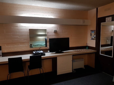 Mahogany Motel - Tourism Caloundra 5