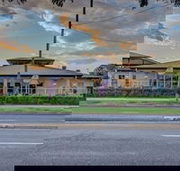International Hotel Wagga Wagga - Tourism Caloundra