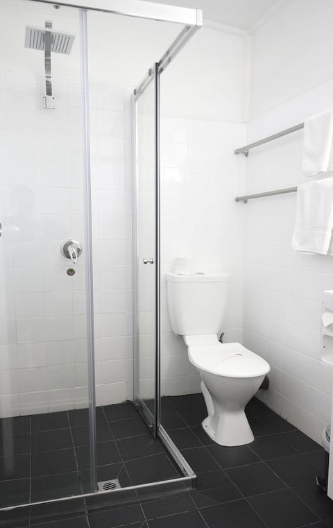 Highway Motor Inn - Tourism Caloundra 3